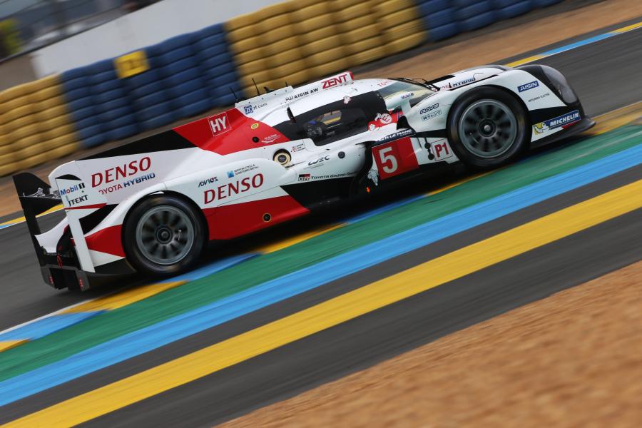  Toyota TS050 Hybrid 2016 года  (фото 4 из 27)